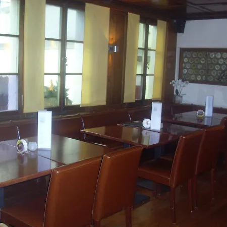 מלון Hotel Flawil Flawil